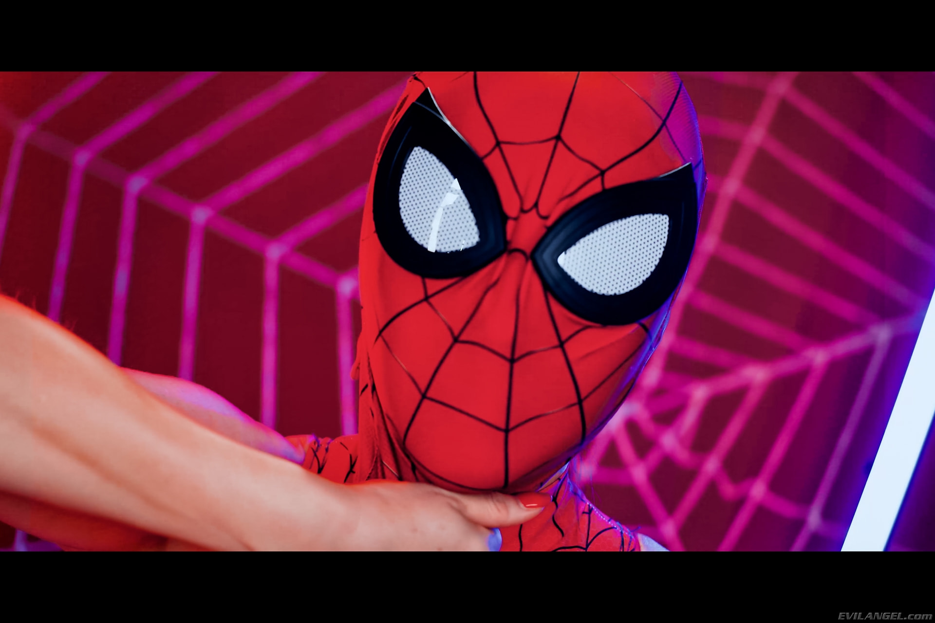 Kianna Dior en 'Evil Angel' Parodia de Kianna Dior halloween spidergirl (Miniatura 1)