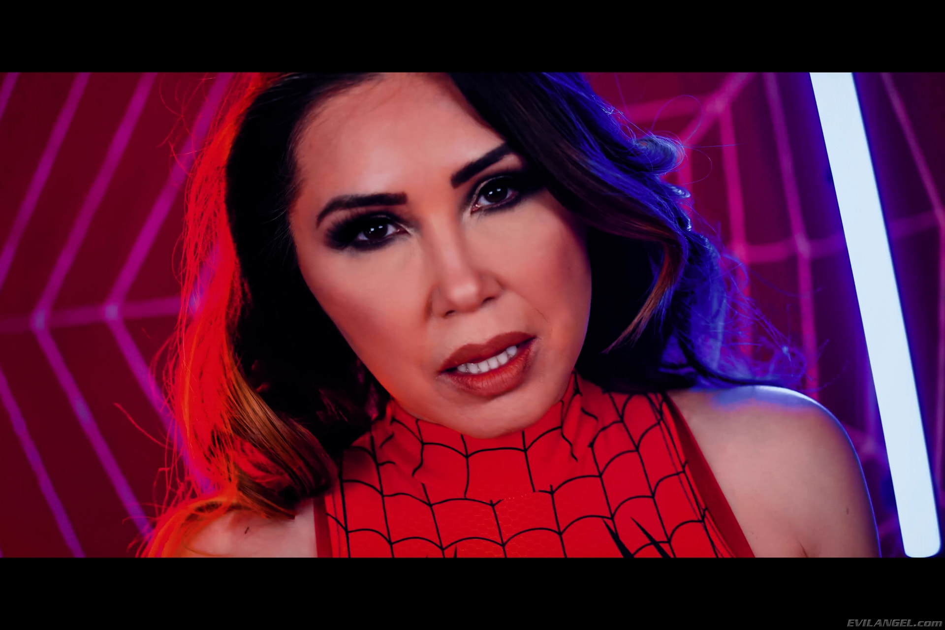 Kianna Dior en 'Evil Angel' Parodia de Kianna Dior halloween spidergirl (Miniatura 3)