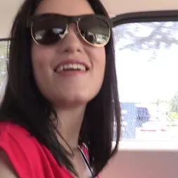 Kimberly Kane en 'Evil Angel' Fetiche de sexo público lésbico (Miniatura 2)