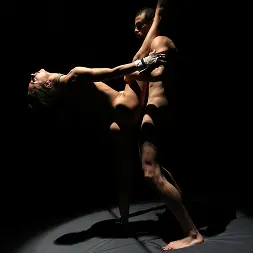 Kitty B en Rocco y Kelly: analistas sexuales (foto 5) Kitty B en 'Evil Angel' Rocco y Kelly: analistas sexuales (Miniatura 5)