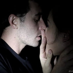 Kristina Rose en 'Evil Angel' Maltratado 4 (Miniatura 2)