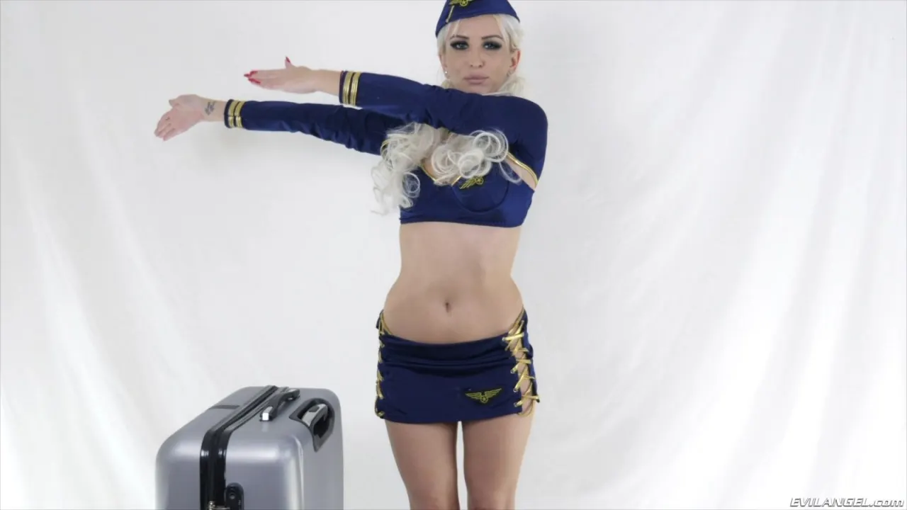 Evil Angel 'Solo 8' protagonizando KsuColt (foto 4)