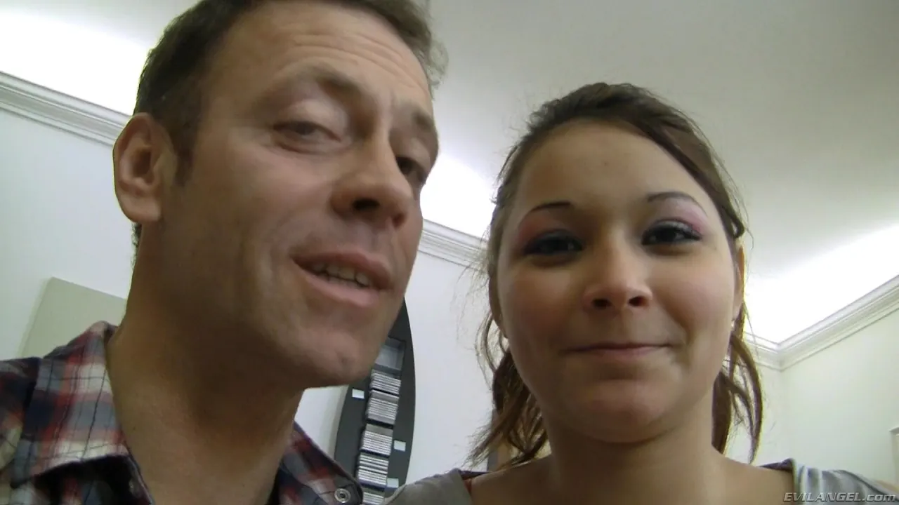 Evil Angel 'Punto de vista de Rocco 16' protagonizando Lana A (foto 4)