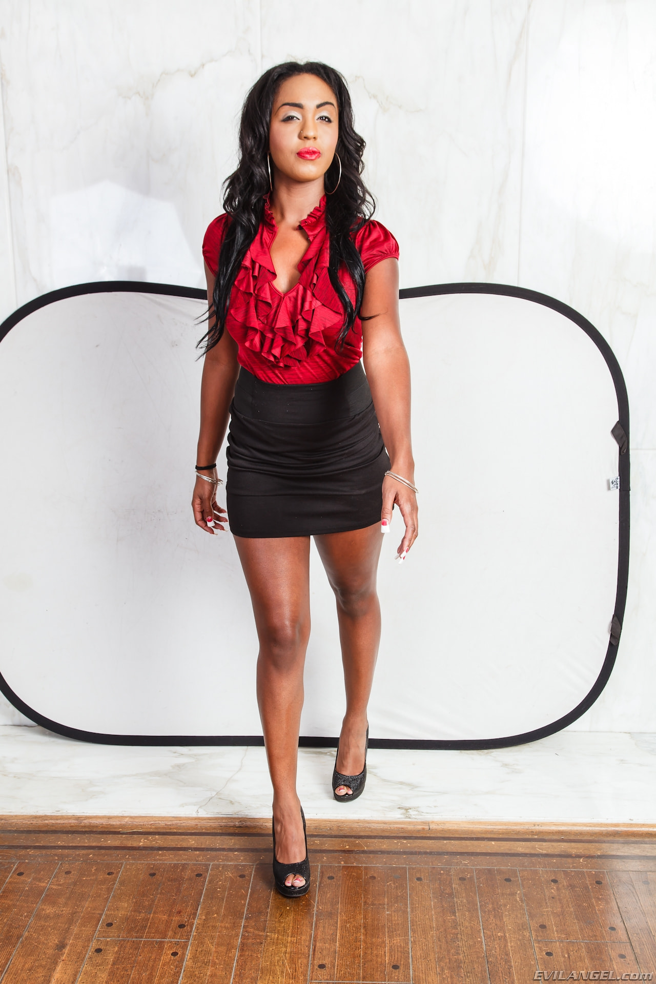 Layton Benton en 'Evil Angel' La manada negra (Miniatura 5)