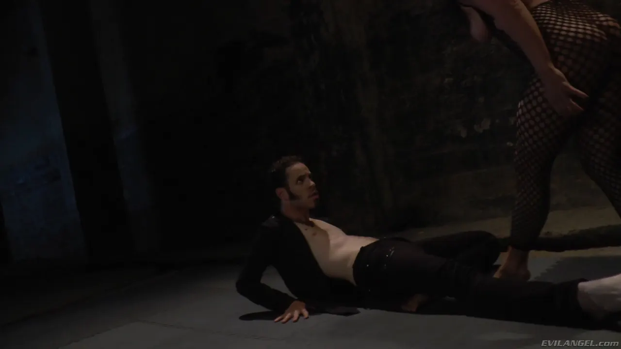 Evil Angel 'Voraz - Temporada 2 Episodio 14' protagonizando Lea Lexis (foto 15)