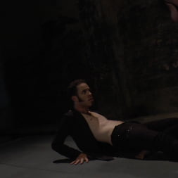Lea Lexis en 'Evil Angel' Voraz - Temporada 2 Episodio 14 (Miniatura 15)