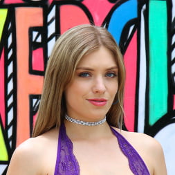 Lena Paul en 'Evil Angel' Tríos con juego anal (Miniatura 45)