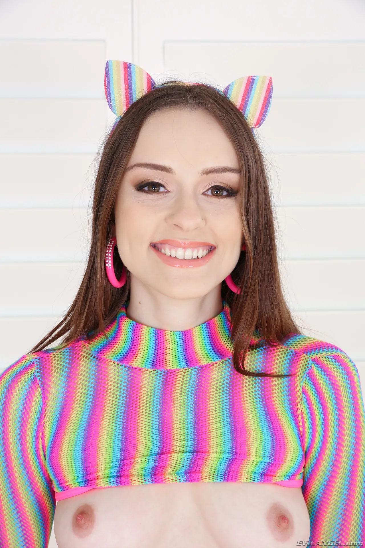 Evil Angel 'Novatos anales 10' protagonizando Lily Glee (foto 33)