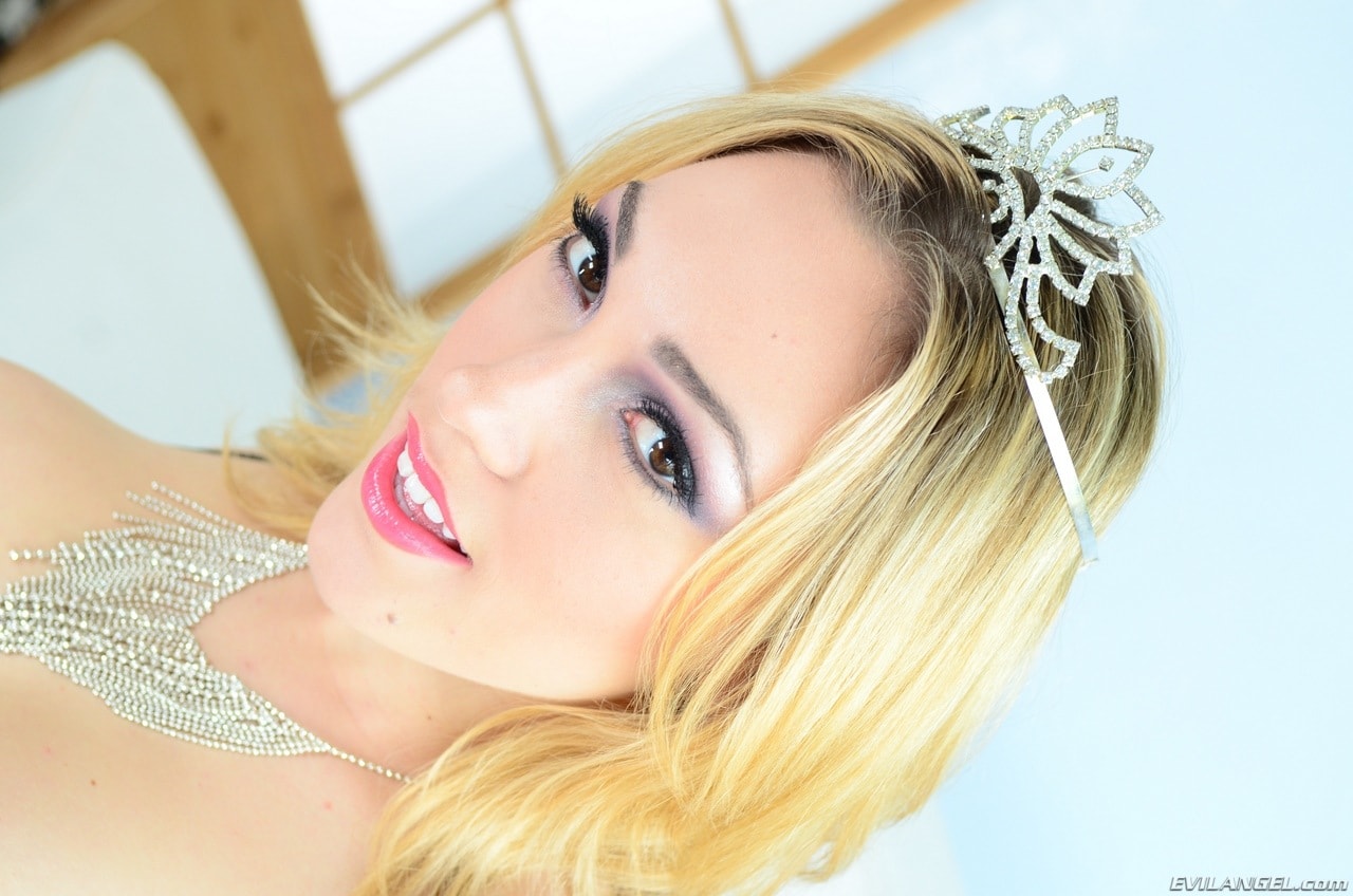 Evil Angel 'Miss Teen Strap America 2' starring Lily Labeau (Photo 143)