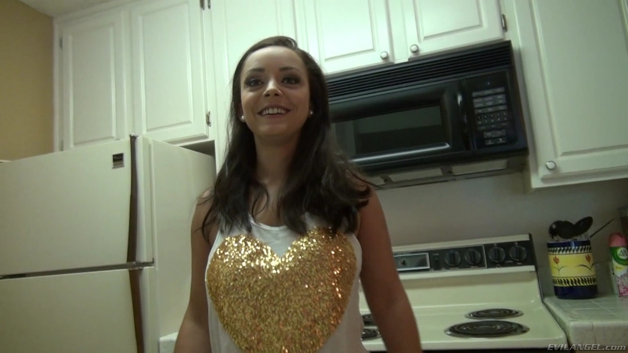 Liza del Sierra en 'Evil Angel' Crudo 11 (Miniatura 2)
