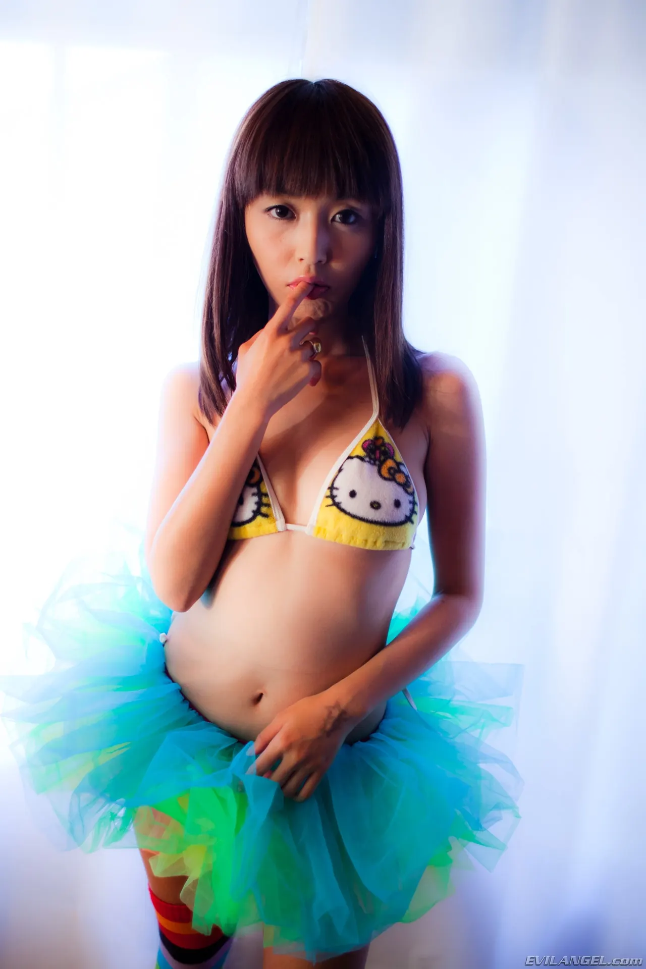 London Keyes en 'Follando con chicas 8' from 'Evil Angel' (foto 8) Evil Angel 'Follando con chicas 8' protagonizando London Keyes (foto 8)