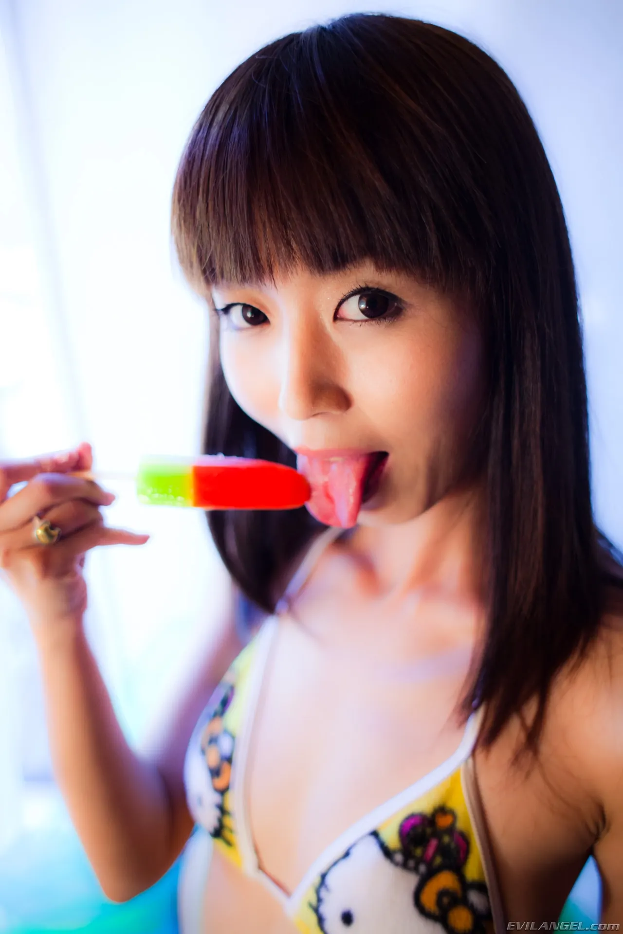 London Keyes in 'Fucking Girls 8' from 'Evil Angel' (Photo 32) Evil Angel 'Fucking Girls 8' starring London Keyes (Photo 32)