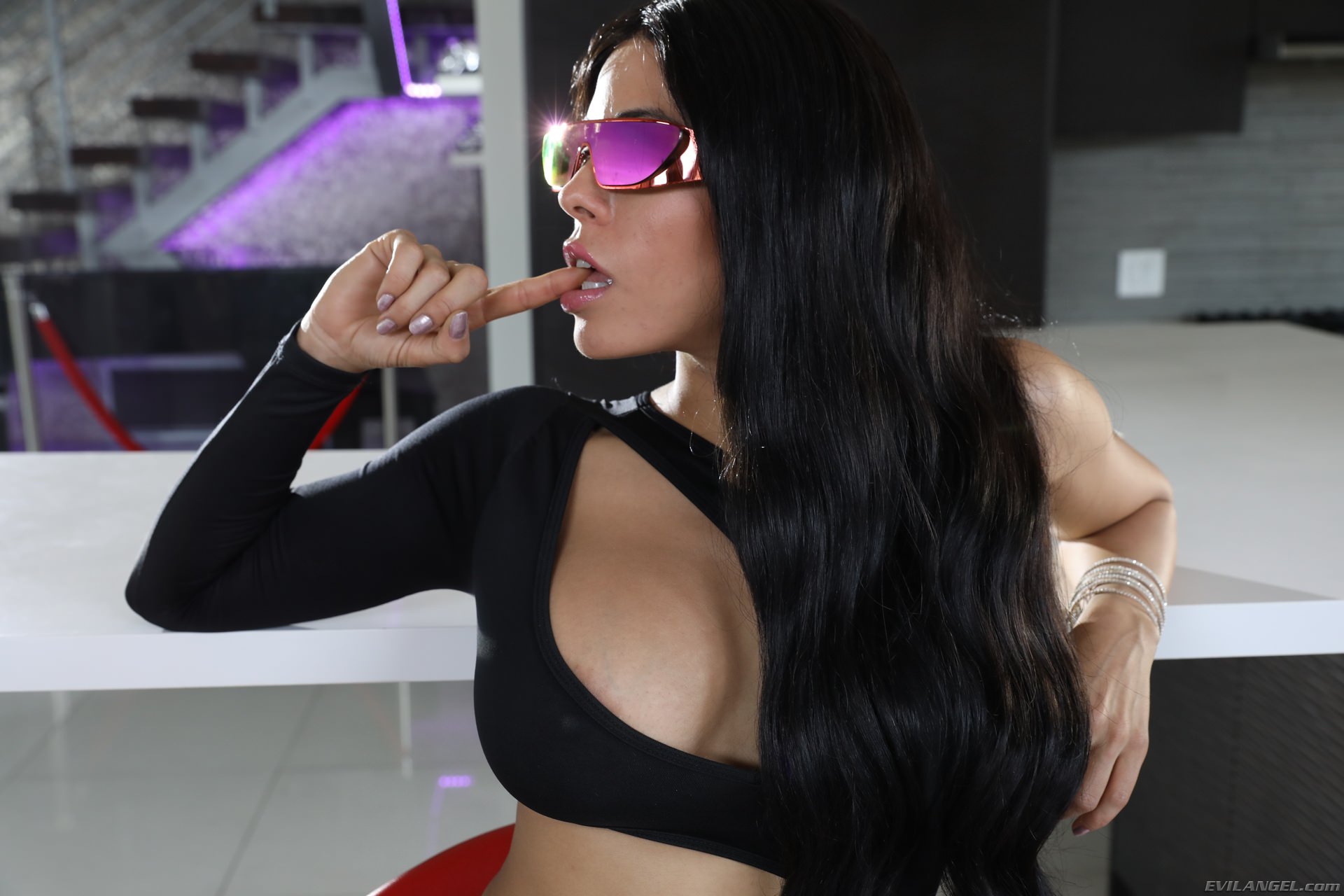 Luna Star en 'Evil Angel' Artcore: anal (Miniatura 208)