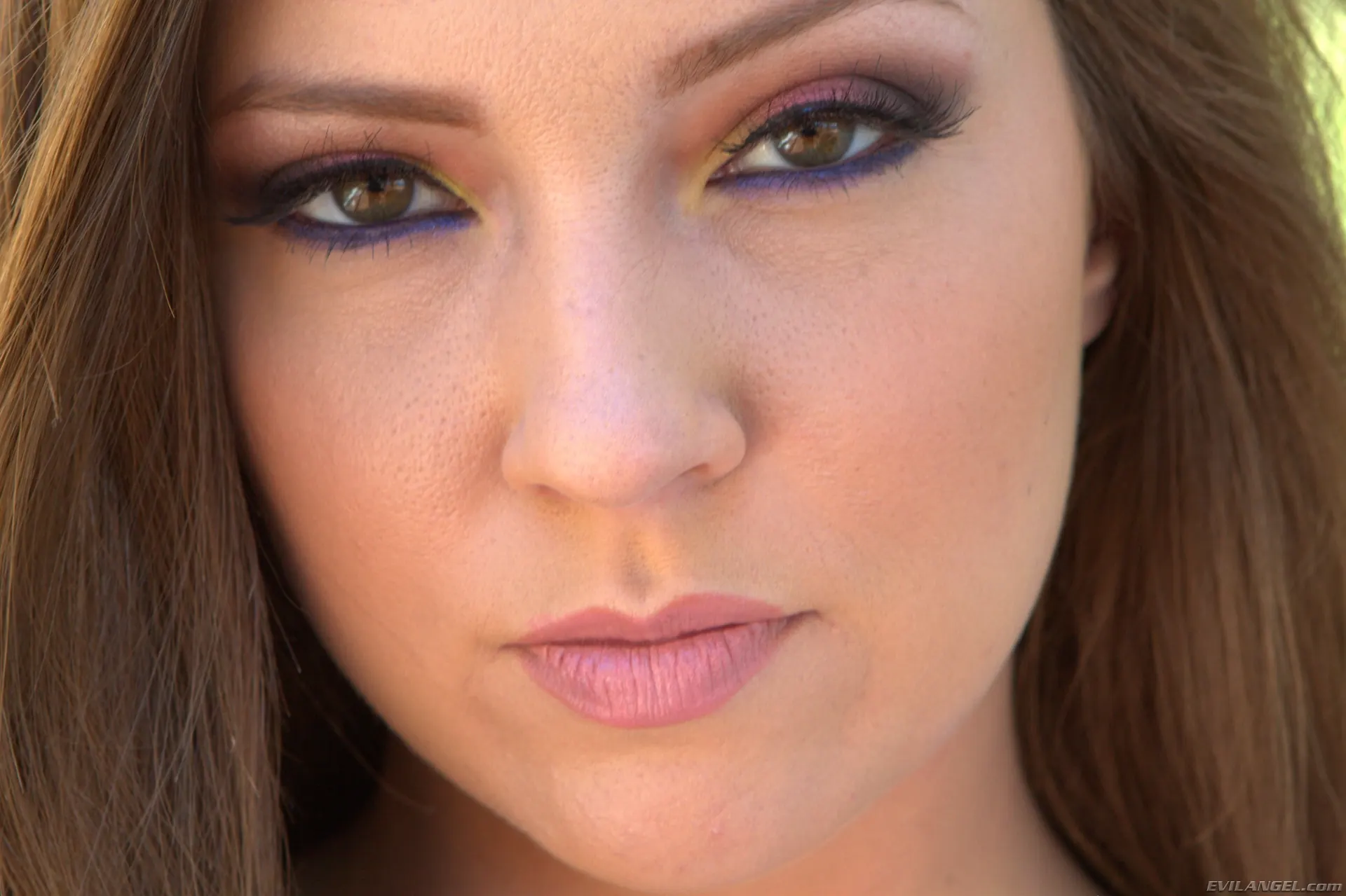 Evil Angel 'Buttman se centró en 11' protagonizando Maddy O'Reilly (foto 1)