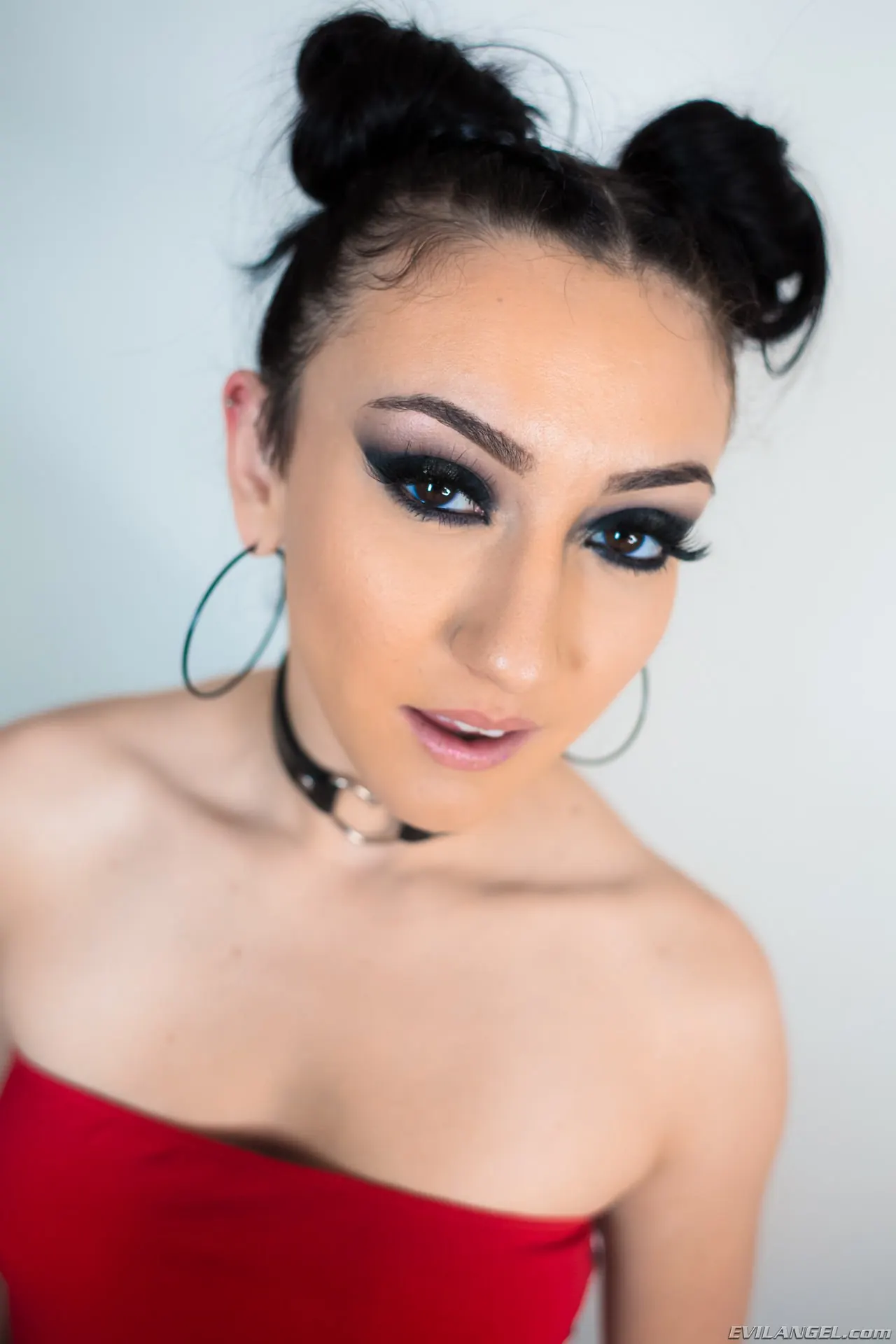 Evil Angel 'Manhandled 11' starring Mandy Muse (Photo 2)