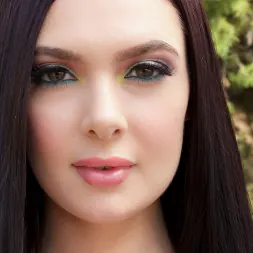 Marley Brinx en Sabio anal (foto 2) Marley Brinx en 'Evil Angel' Sabio anal (Miniatura 2)