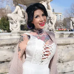 Megan Inky en 'Evil Angel' Rameras anales dobles (Miniatura 1)