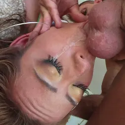 Mia Lelani en Chupar bolas 2 (foto 8) Mia Lelani en 'Evil Angel' Chupar bolas 2 (Miniatura 8)