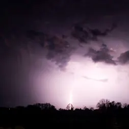 Mira en Voraz - Temporada 2 Episodio 6 (foto 3) Mira en 'Evil Angel' Voraz - Temporada 2 Episodio 6 (Miniatura 3)