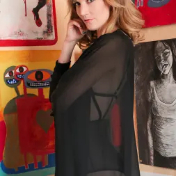 Mona Wales en 'Evil Angel' Recogidas bisexuales (Miniatura 1)