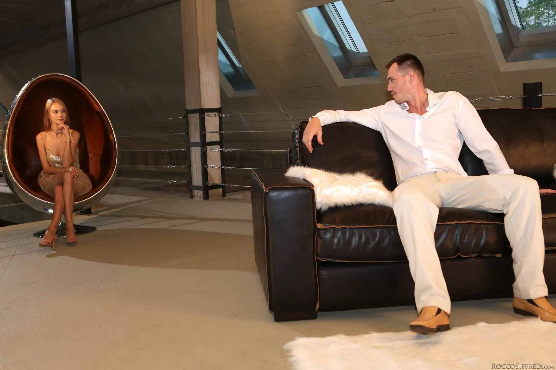 Nancy Ace en 'Rocco analista sexual 5' from 'Evil Angel' (foto 1) Evil Angel 'Rocco analista sexual 5' protagonizando Nancy Ace (foto 1)