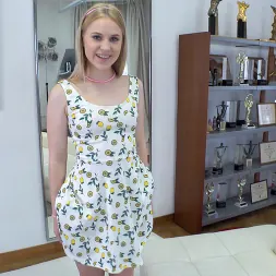 Nikka Hill en Castings - Nikka Hill (foto 1) Nikka Hill en 'Evil Angel' Castings - Nikka Hill (Miniatura 1)