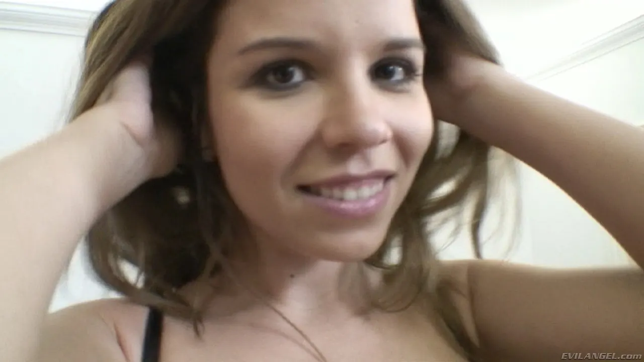 Peaches en 'Punto de vista de Rocco 6' from 'Evil Angel' (foto 2) Evil Angel 'Punto de vista de Rocco 6' protagonizando Peaches (foto 2)