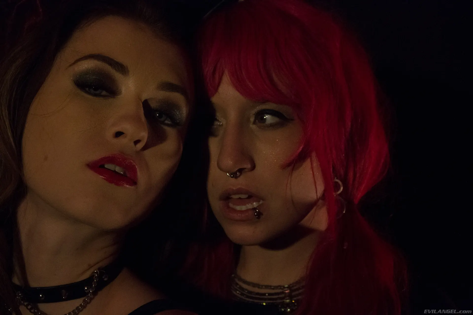 Evil Angel 'Duro de amor' protagonizando Proxy Paige (foto 24)