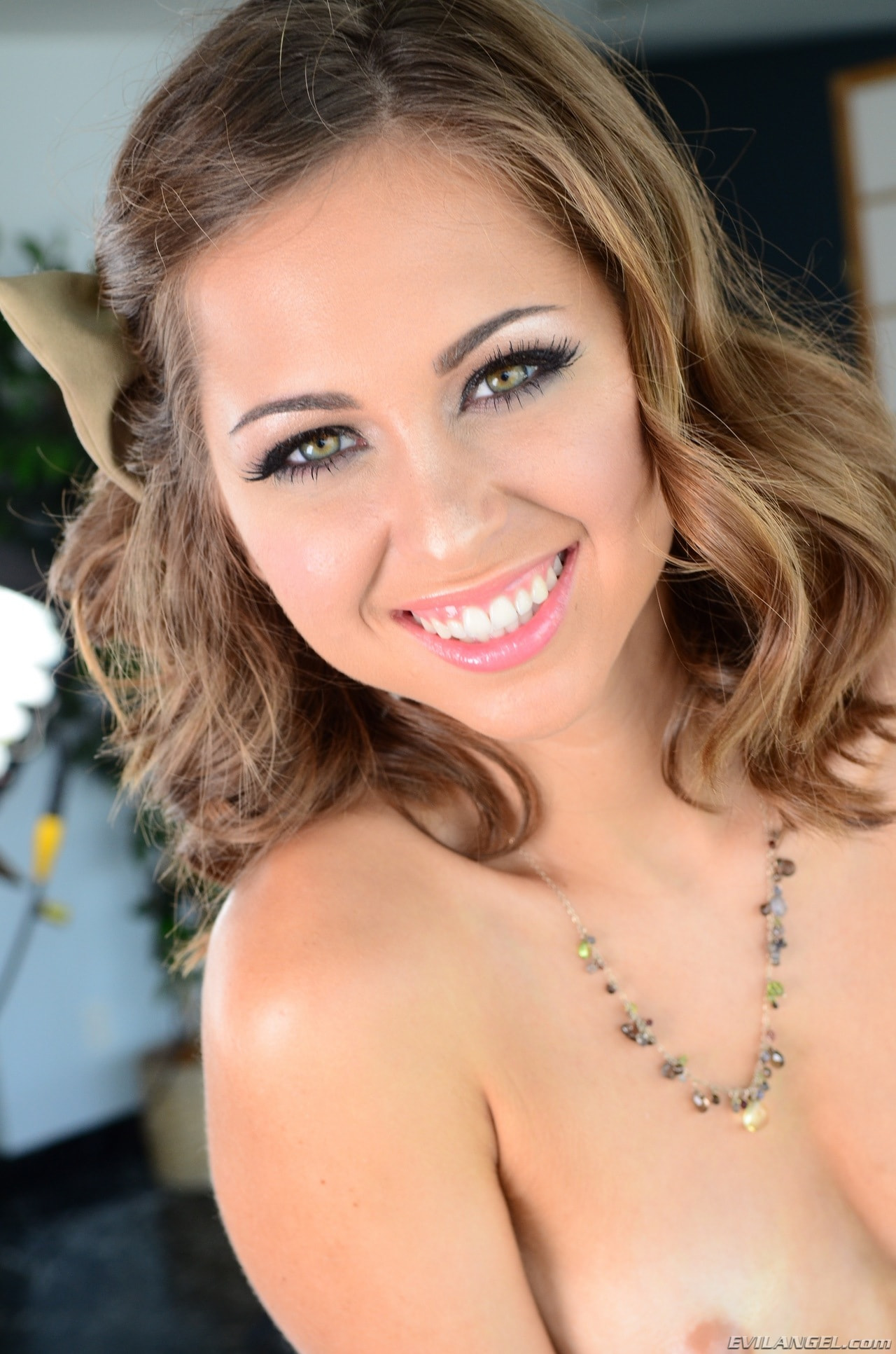 Riley Reid en 'Evil Angel' Nacho Vidal: El Mesías Sexual (Miniatura 110)