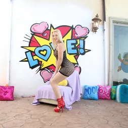 Samantha Rone en Servicio anal completo 2 (foto 7) Samantha Rone en 'Evil Angel' Servicio anal completo 2 (Miniatura 7)