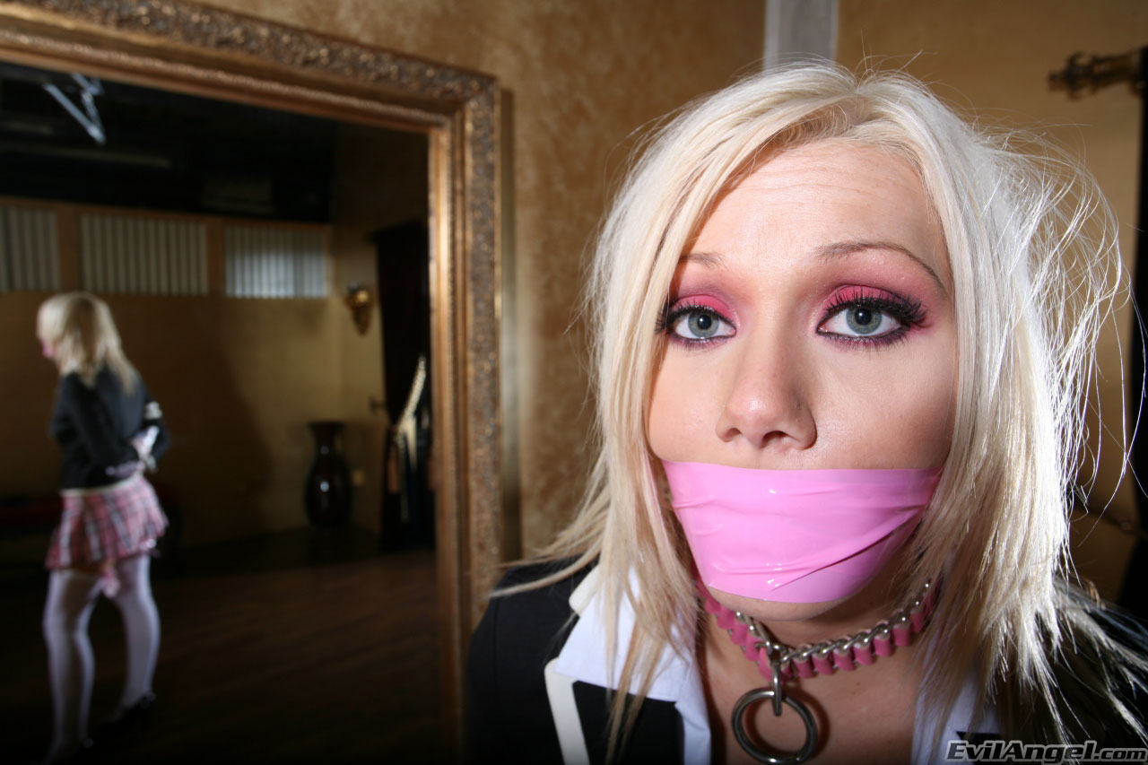 Samantha Sin en 'Evil Angel' Muñecas sexuales fetichistas (Miniatura 2)