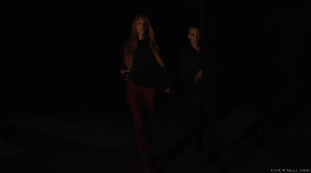 Evil Angel 'Voraz - Temporada 2 Episodio 4' protagonizando Sandra Romain (foto 13)