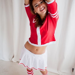 Sara Luvv en 'Evil Angel' Tren de chicas 04 (Miniatura 6)