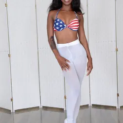 Sarah Banks en Las bragas anales de Mick 2 (foto 10) Sarah Banks en 'Evil Angel' Las bragas anales de Mick 2 (Miniatura 10)