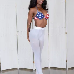 Sarah Banks en Las bragas anales de Mick 2 (foto 30) Sarah Banks en 'Evil Angel' Las bragas anales de Mick 2 (Miniatura 30)