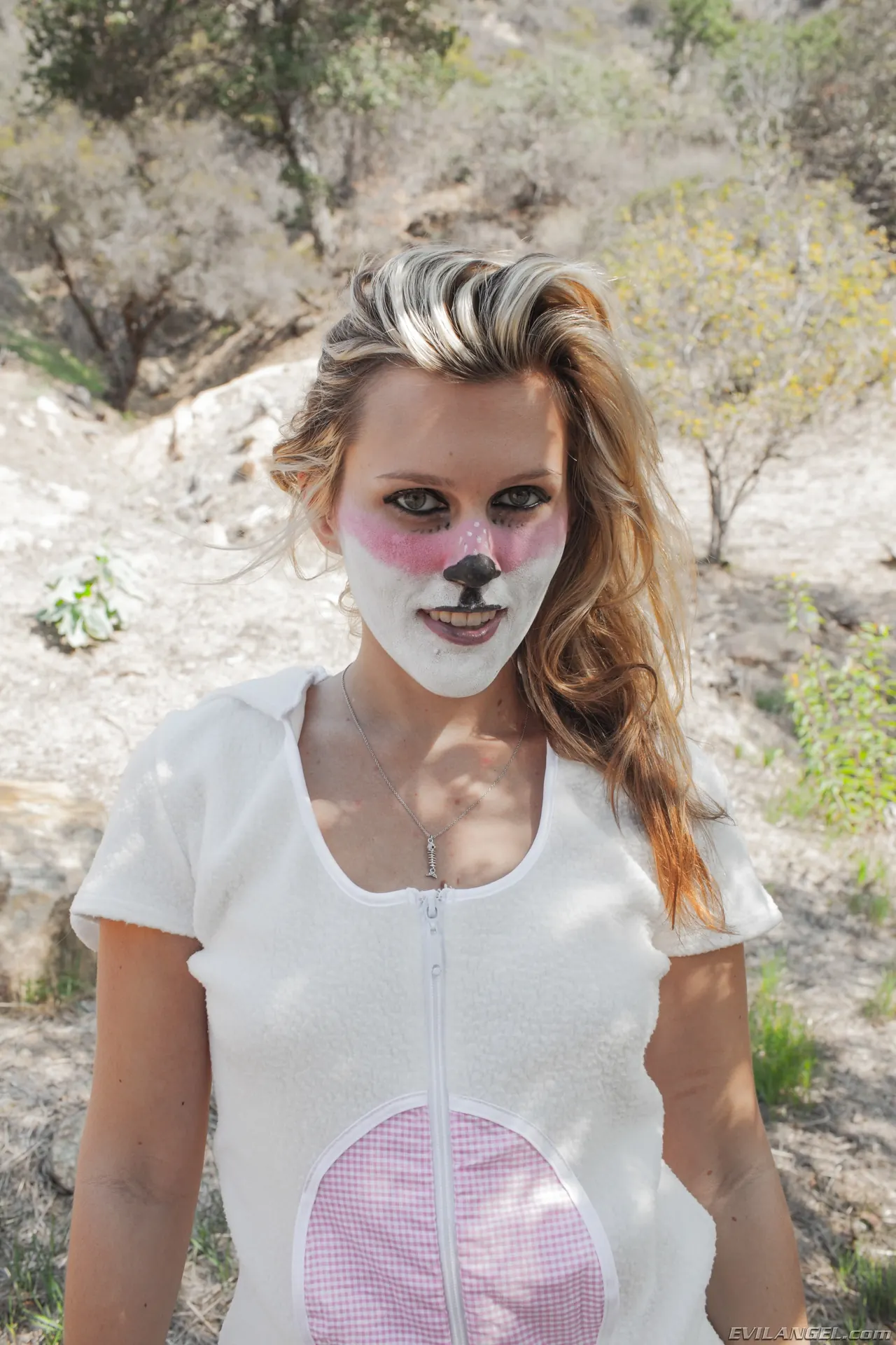 Evil Angel 'Anales 2' protagonizando Sasha Heart (foto 9)