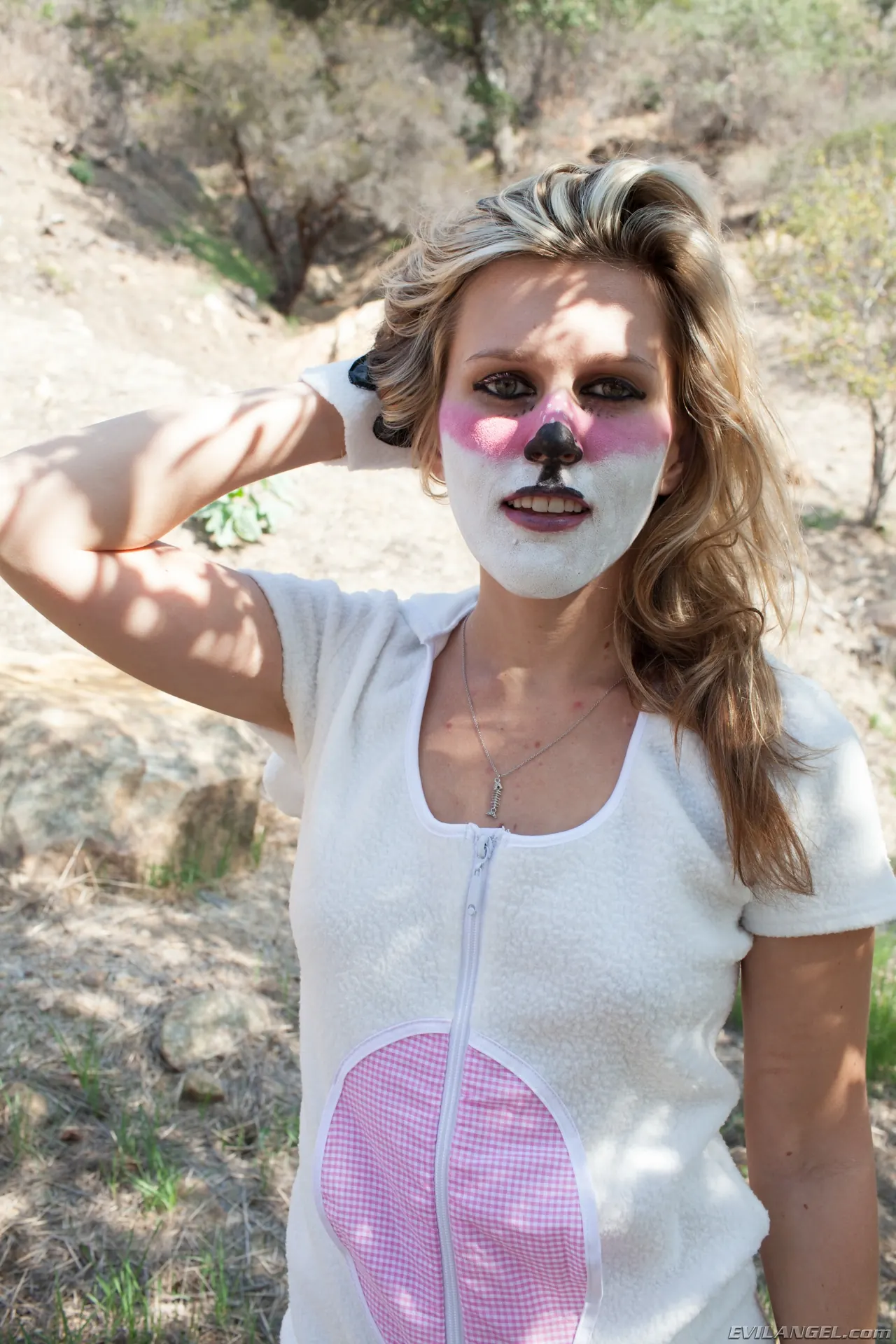 Evil Angel 'Anales 2' protagonizando Sasha Heart (foto 10)