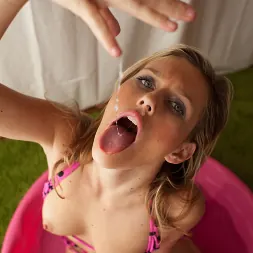 Sasha Heart en 'Evil Angel' Fanático del fetiche 16 (Miniatura 468)