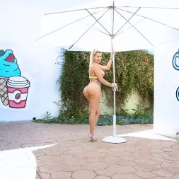 Savana Styles en 'Evil Angel' Listo para el anal 2 (Miniatura 182)