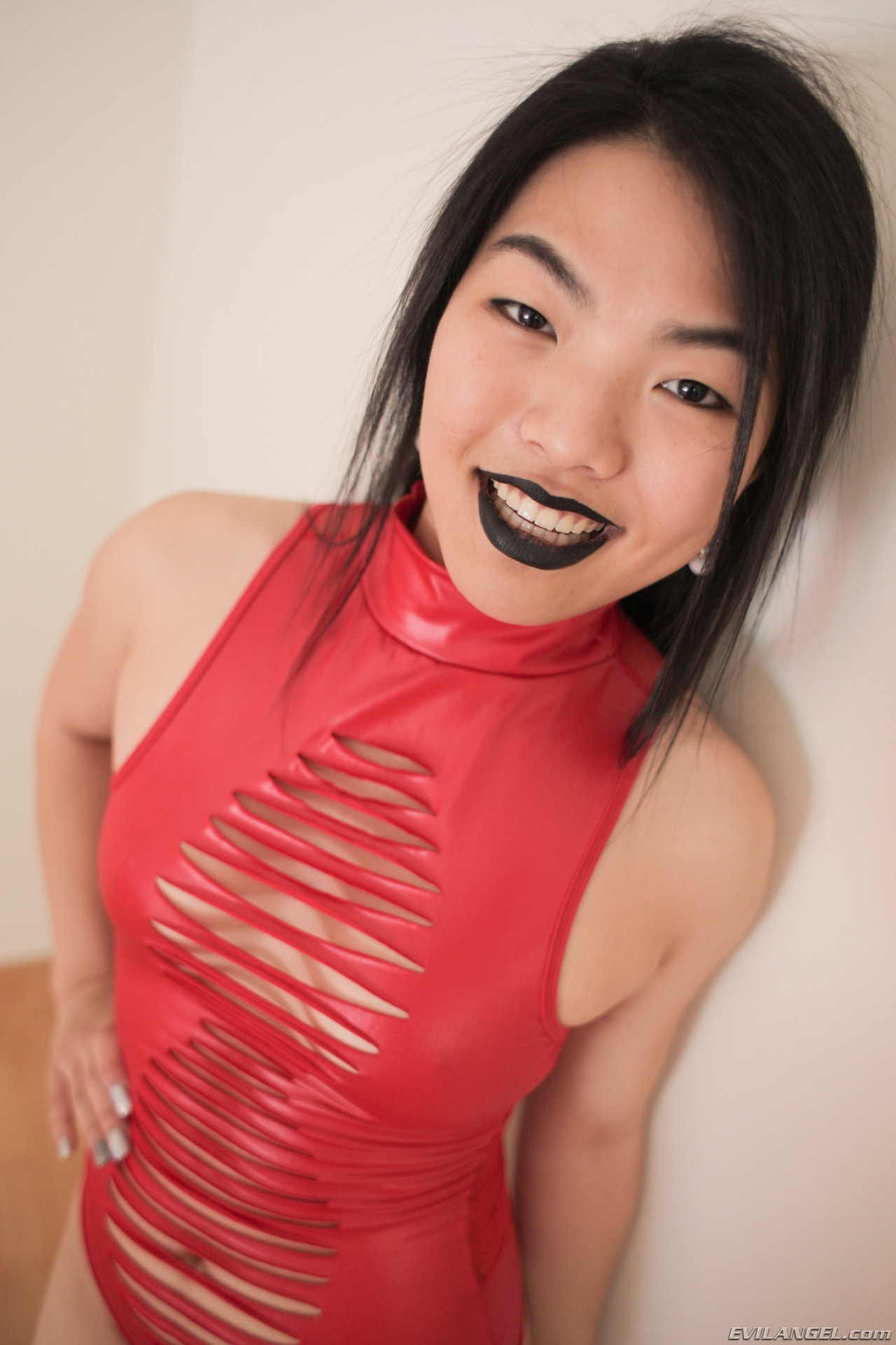 Saya Song en 'Evil Angel' Fanático del fetiche 23 (Miniatura 156)