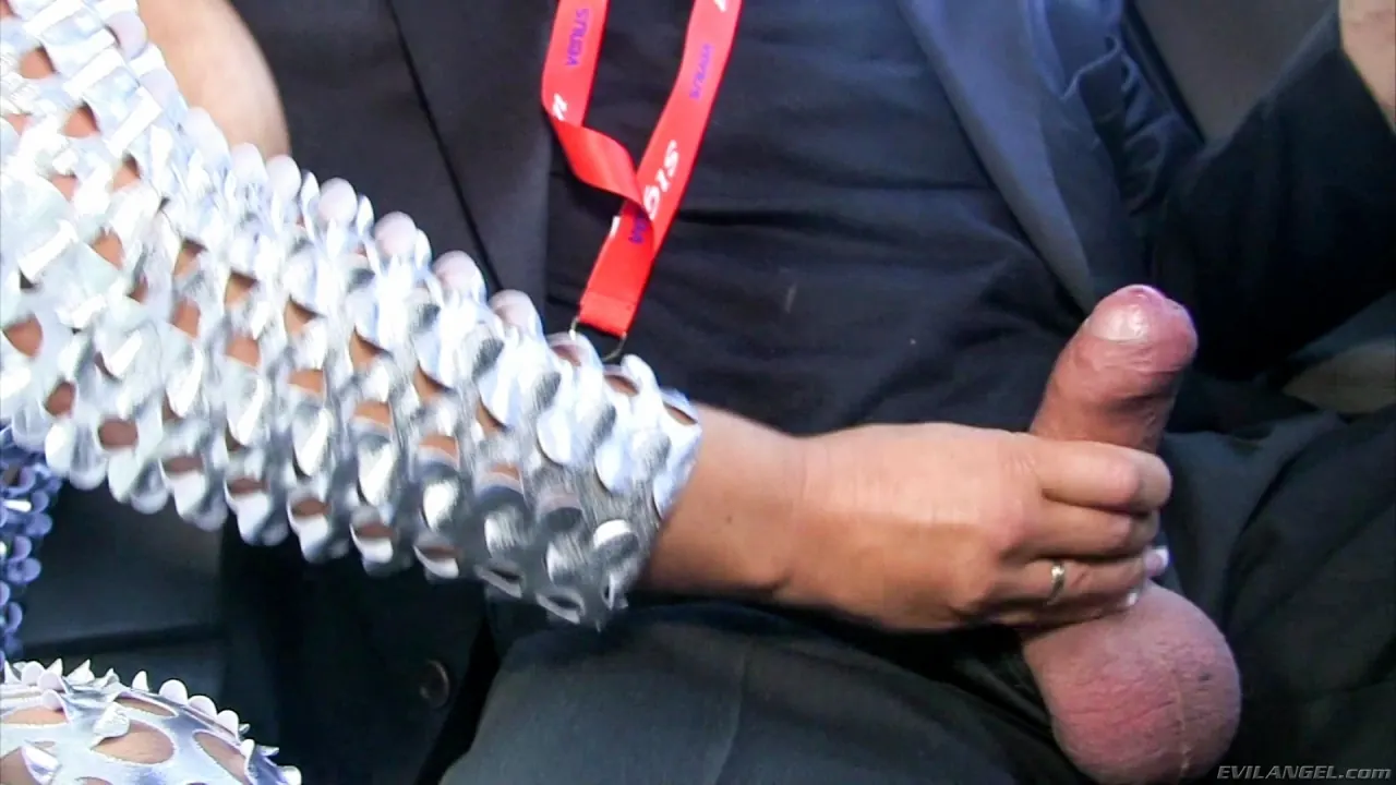 Evil Angel 'Borders Of Desire' starring Sexy Susi (Photo 3)