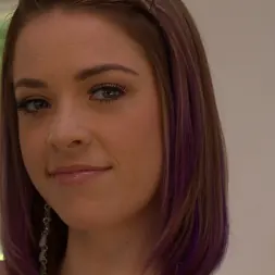 Sierra Sanders en 'Evil Angel' Clase de estiramiento 15 (Miniatura 1)