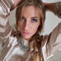 Silvia Dellai en 'Evil Angel' Bellezas anales de primera categoría (Miniatura 6)