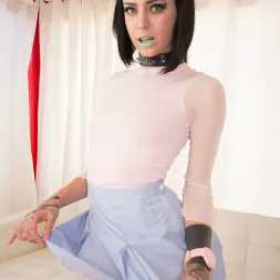 Stevie Foxx in 'Evil Angel' Hookup Hotshot: Break The Internet (Thumbnail 3)