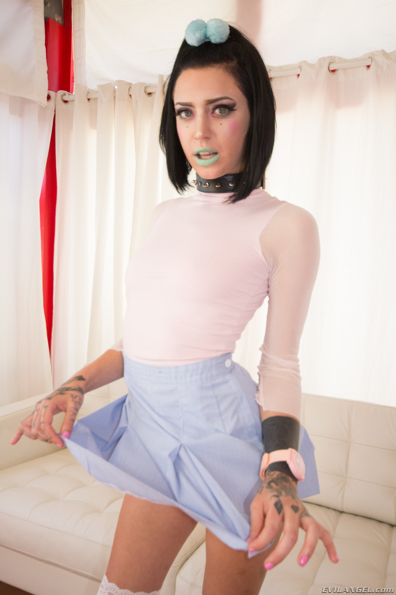 Stevie Foxx en 'Evil Angel' Hookup Hotshot: Rompe Internet (Miniatura 3)