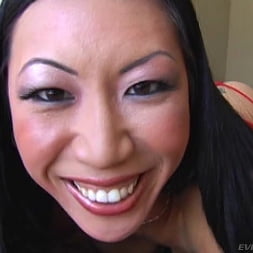 Tia Ling en 'Evil Angel' Cabeza descuidada (Miniatura 9)