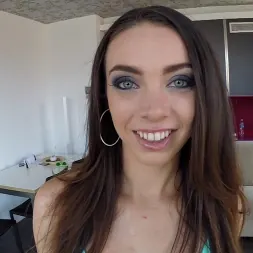 Tiffany Tyler en Fucking: el juego del mundo (foto 5) Tiffany Tyler en 'Evil Angel' Fucking: el juego del mundo (Miniatura 5)