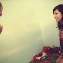 Tori Lux en Trabajos ocasionales 5 (foto 1) Tori Lux en 'Evil Angel' Trabajos ocasionales 5 (Miniatura 1)