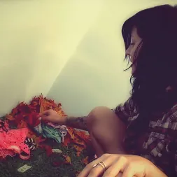 Tori Lux en Trabajos ocasionales 5 (foto 2) Tori Lux en 'Evil Angel' Trabajos ocasionales 5 (Miniatura 2)