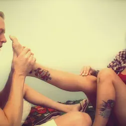 Tori Lux en Trabajos ocasionales 5 (foto 5) Tori Lux en 'Evil Angel' Trabajos ocasionales 5 (Miniatura 5)